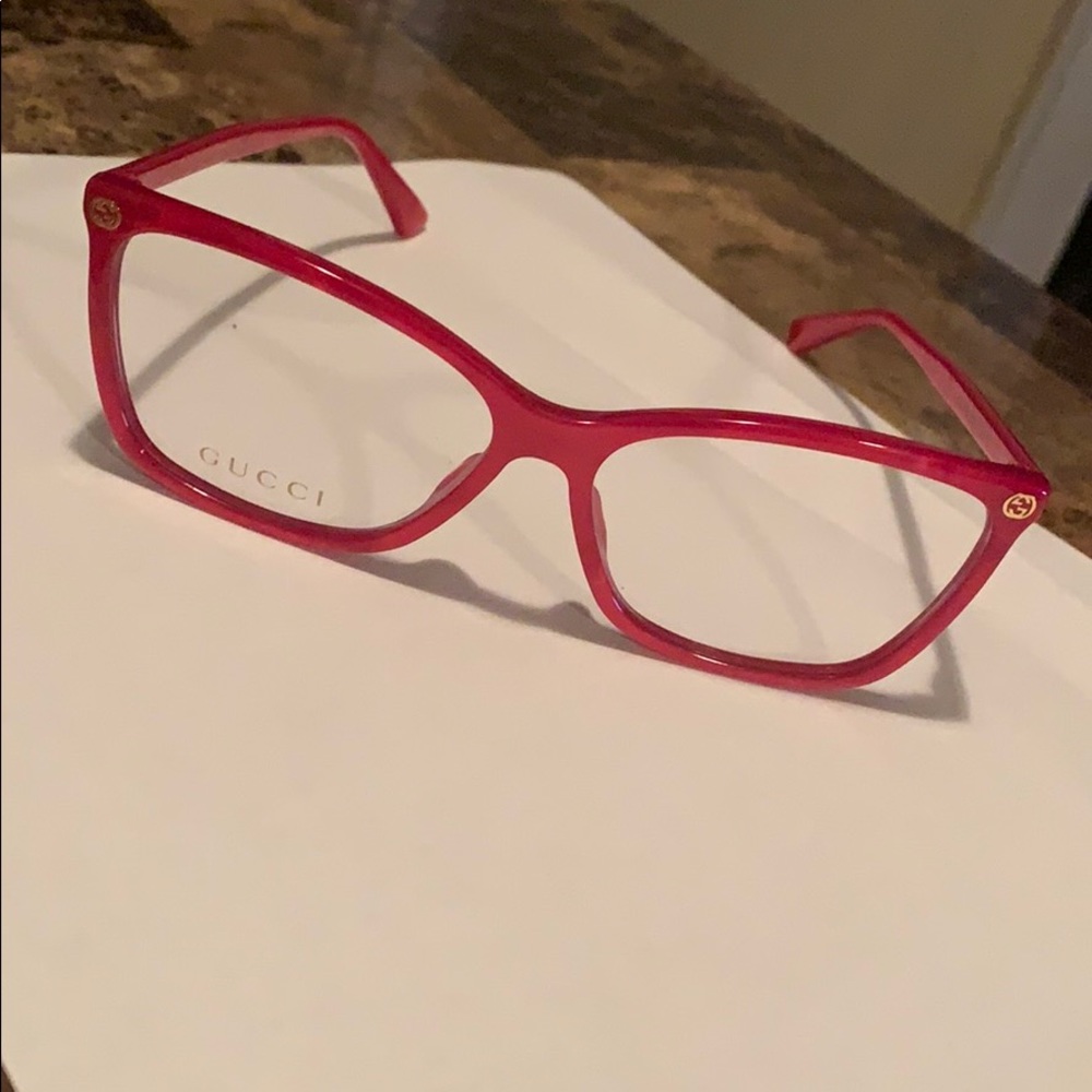 Gucci Glasses ( transparent red )